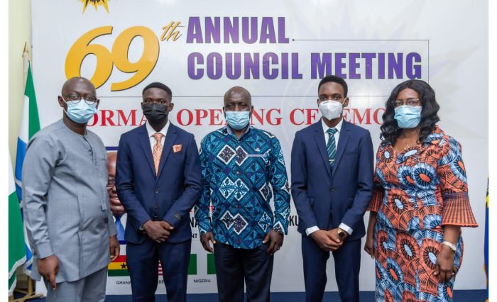 Ghana candidate sweep awards